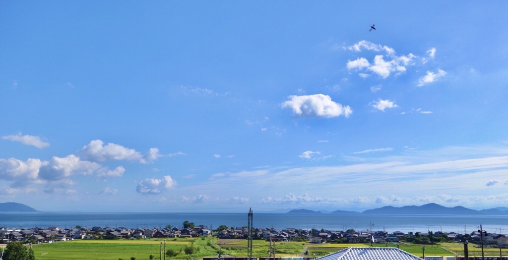家からの琵琶湖の眺め